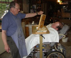 Extracting honey